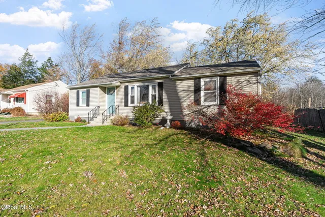 $289,900 | 156 Crow Ridge Road, New Scotland, NY 12186