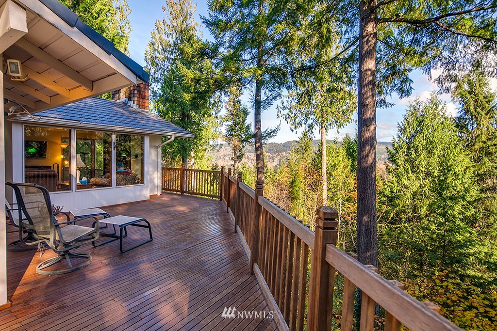 5430 Lake Alice Road Southeast Fall City, WA 98024 - Photo 3 of 25 Gallery Image 3
