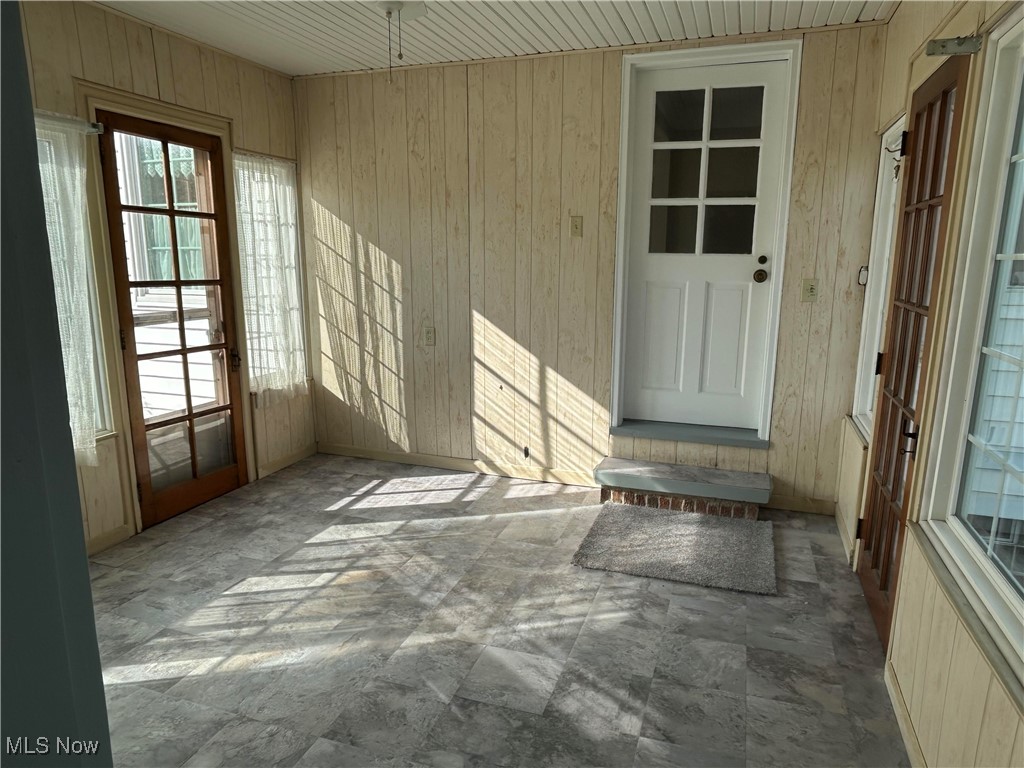 9550 West Moreland Road Parma, OH 44129 - Photo 28 of 32 Gallery Image 28