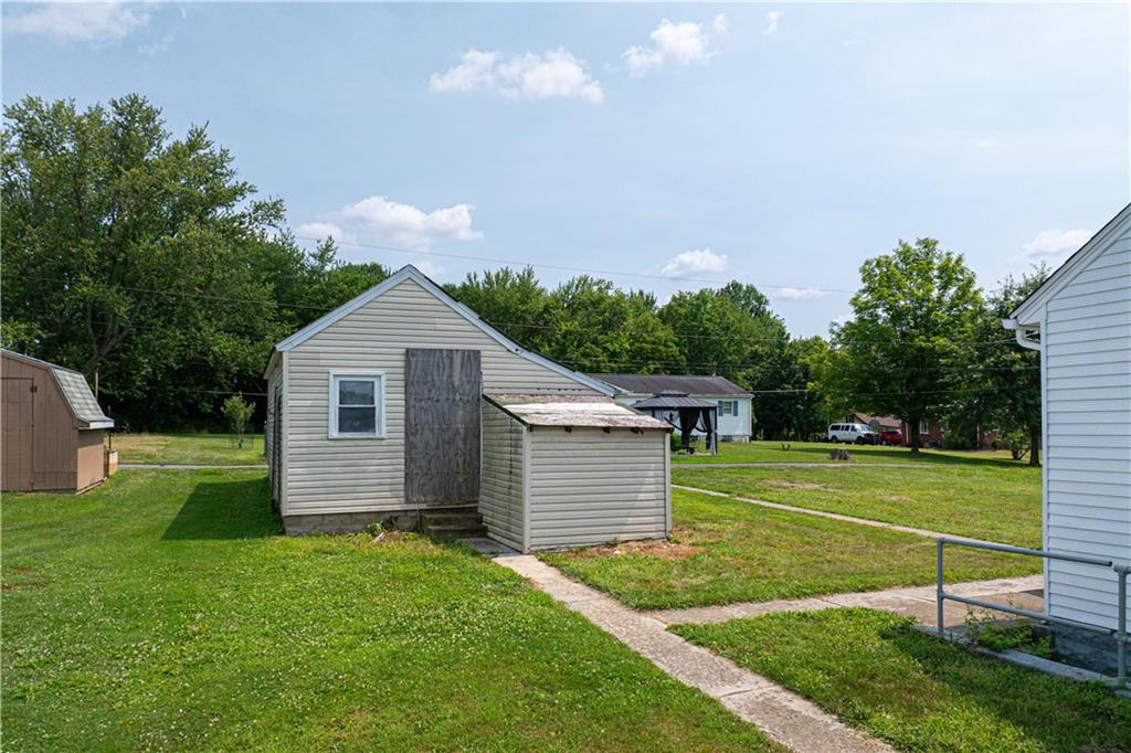 1179 Crucible Road Rices Landing, PA 15357 - Photo 8 of 39