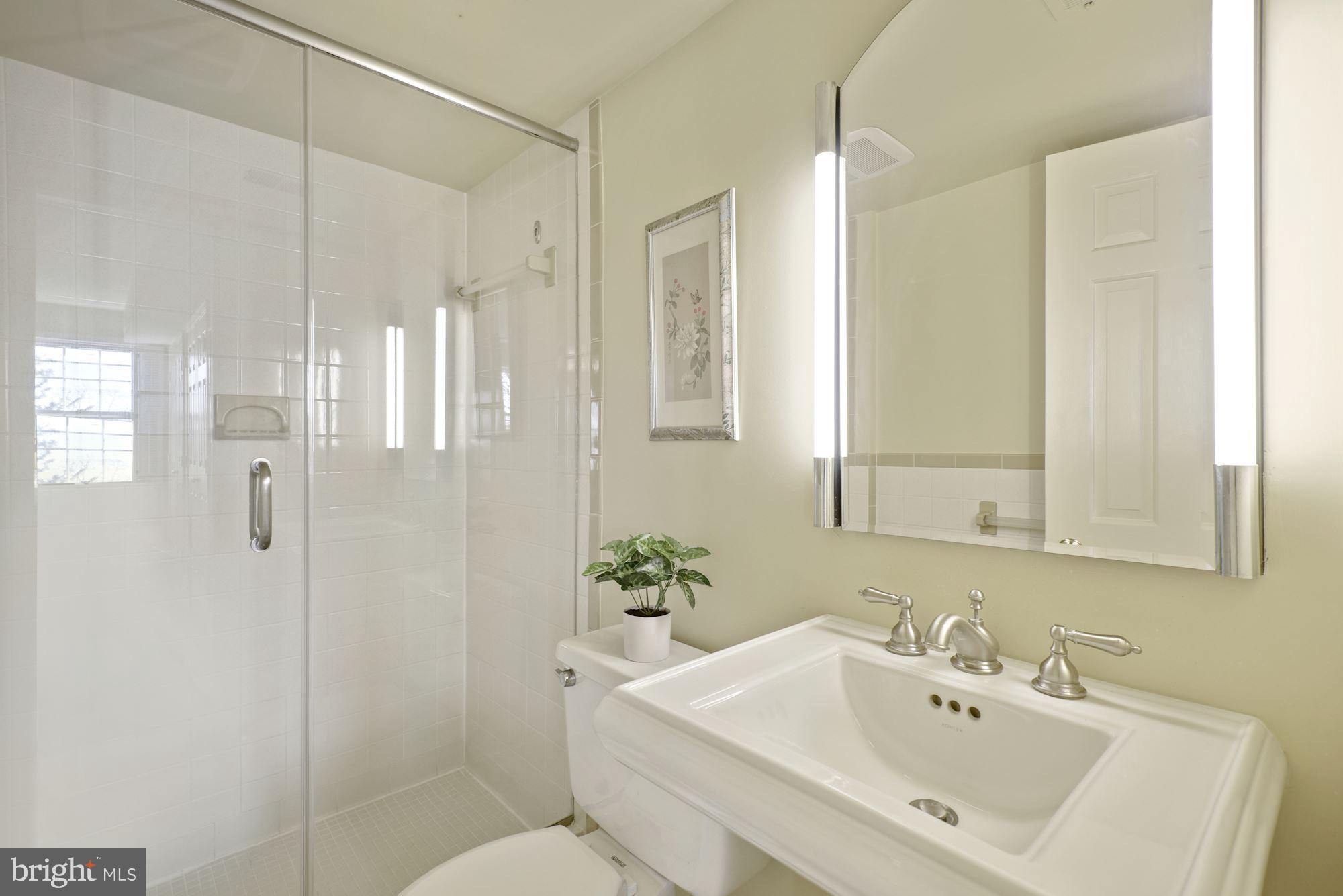 4210 River Road Northwest Washington, DC 20016 - Photo 17 of 36