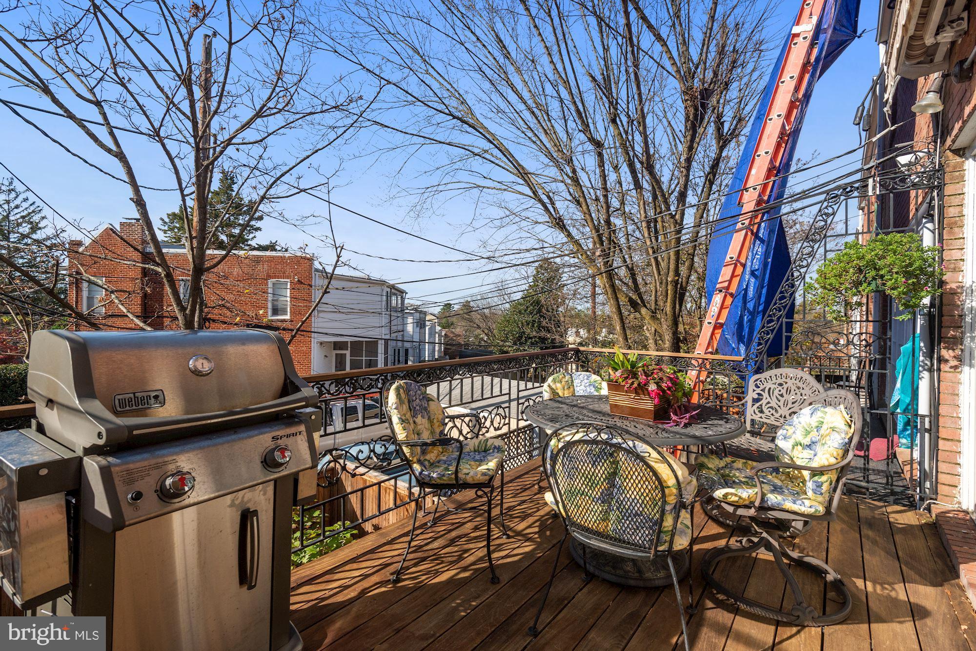 4210 River Road Northwest Washington, DC 20016 - Photo 7 of 36