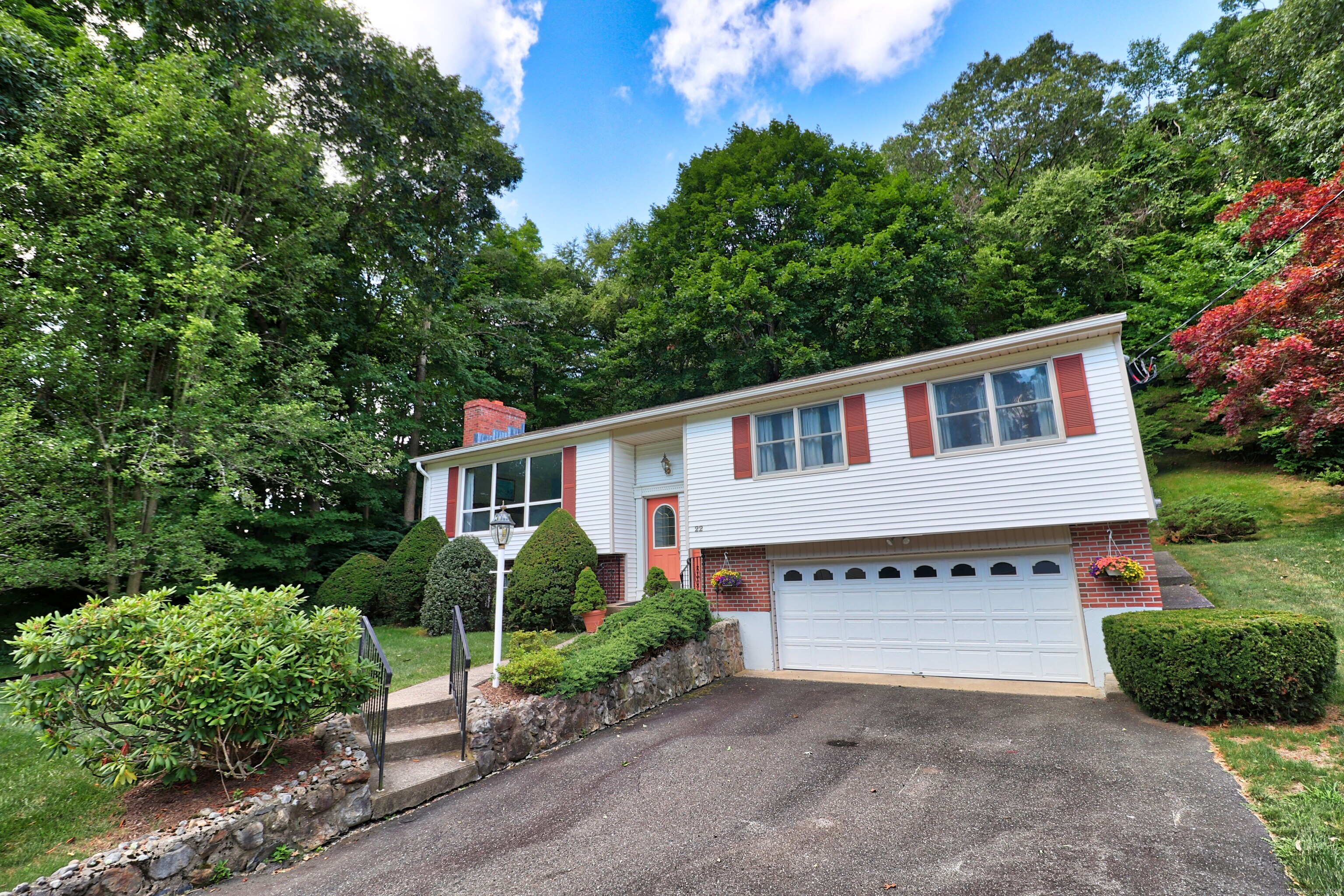 22 Ruela Drive Naugatuck, CT 06770 - Photo 1 of 1 Gallery Image 1