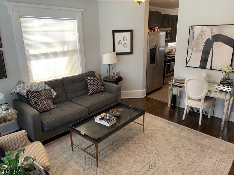 584 Ridgewood Road Maplewood, NJ 07040 - Photo 4 of 21