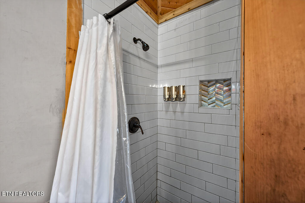 1525 Walt Price Road Sevierville, TN 37876 - Photo 7 of 29 DSC_8039