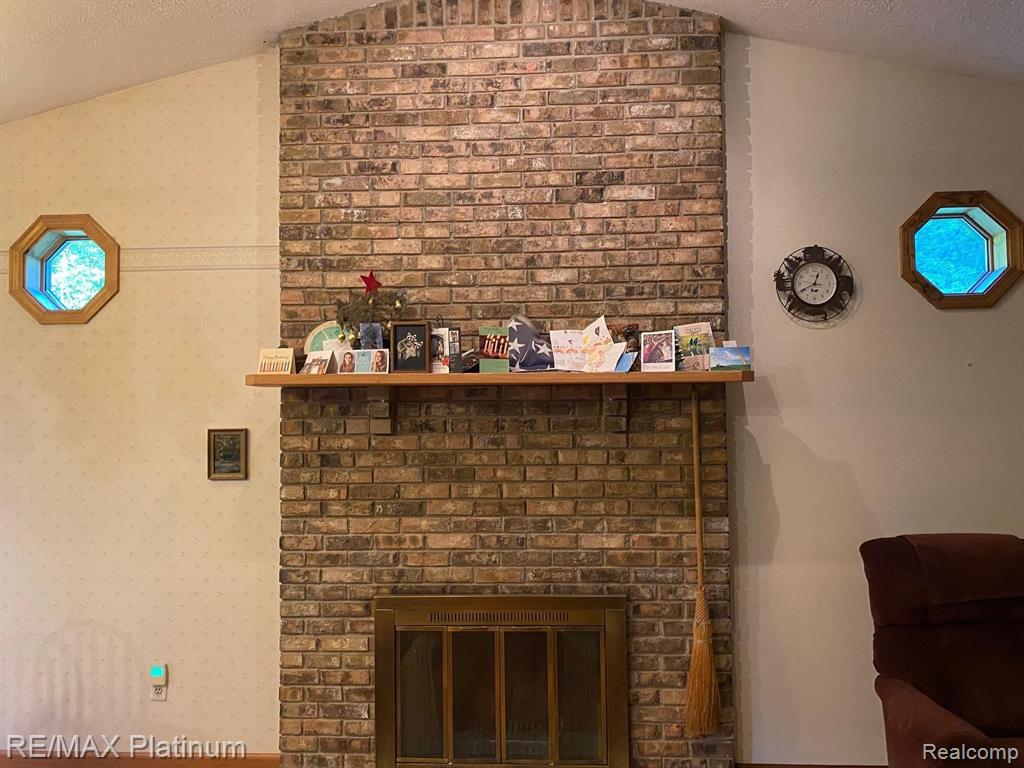 6081 Spaulding Road Howell, MI 48855 - Photo 7 of 15
