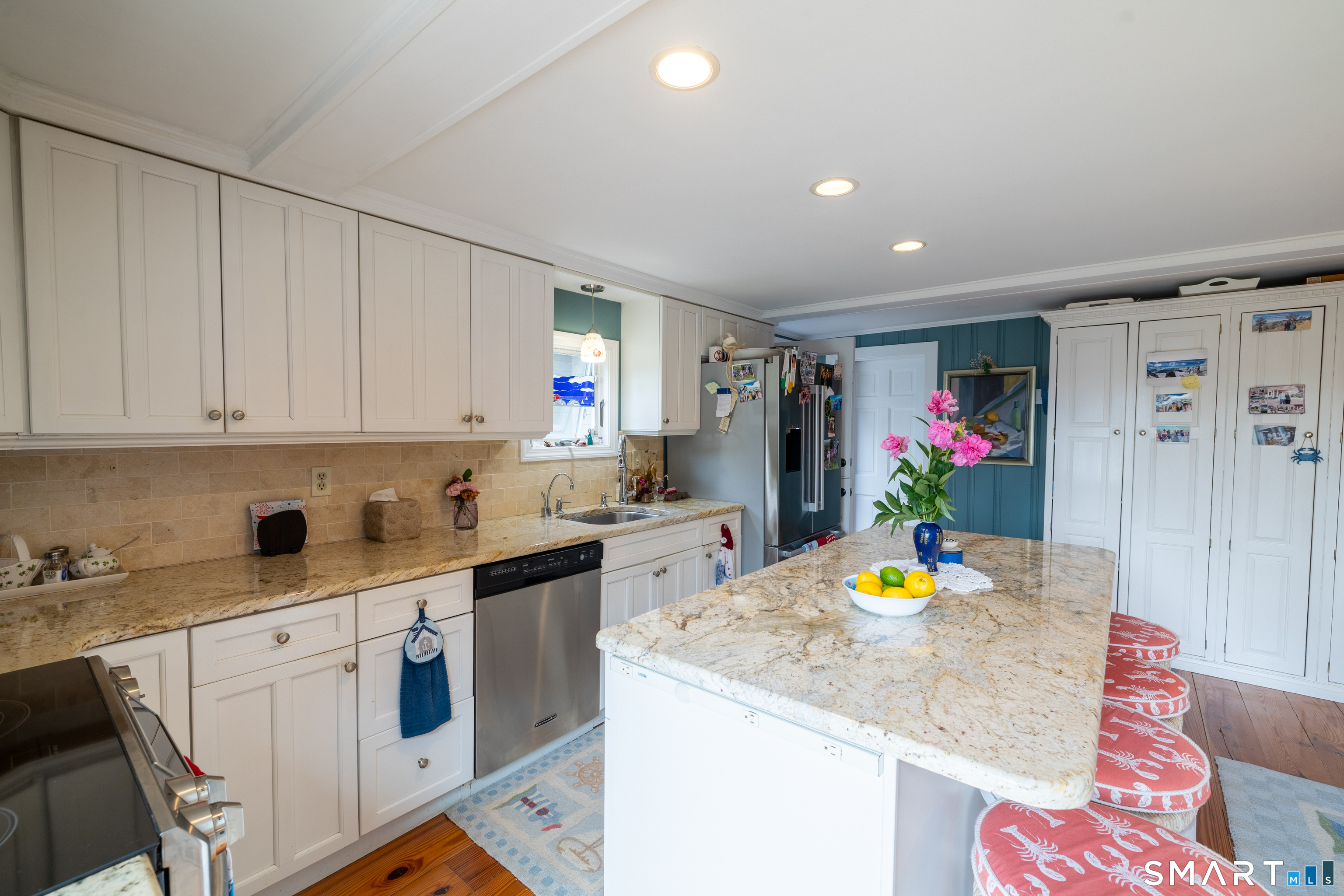 14 Ridge Road Groton, CT 06340 - Photo 11 of 29