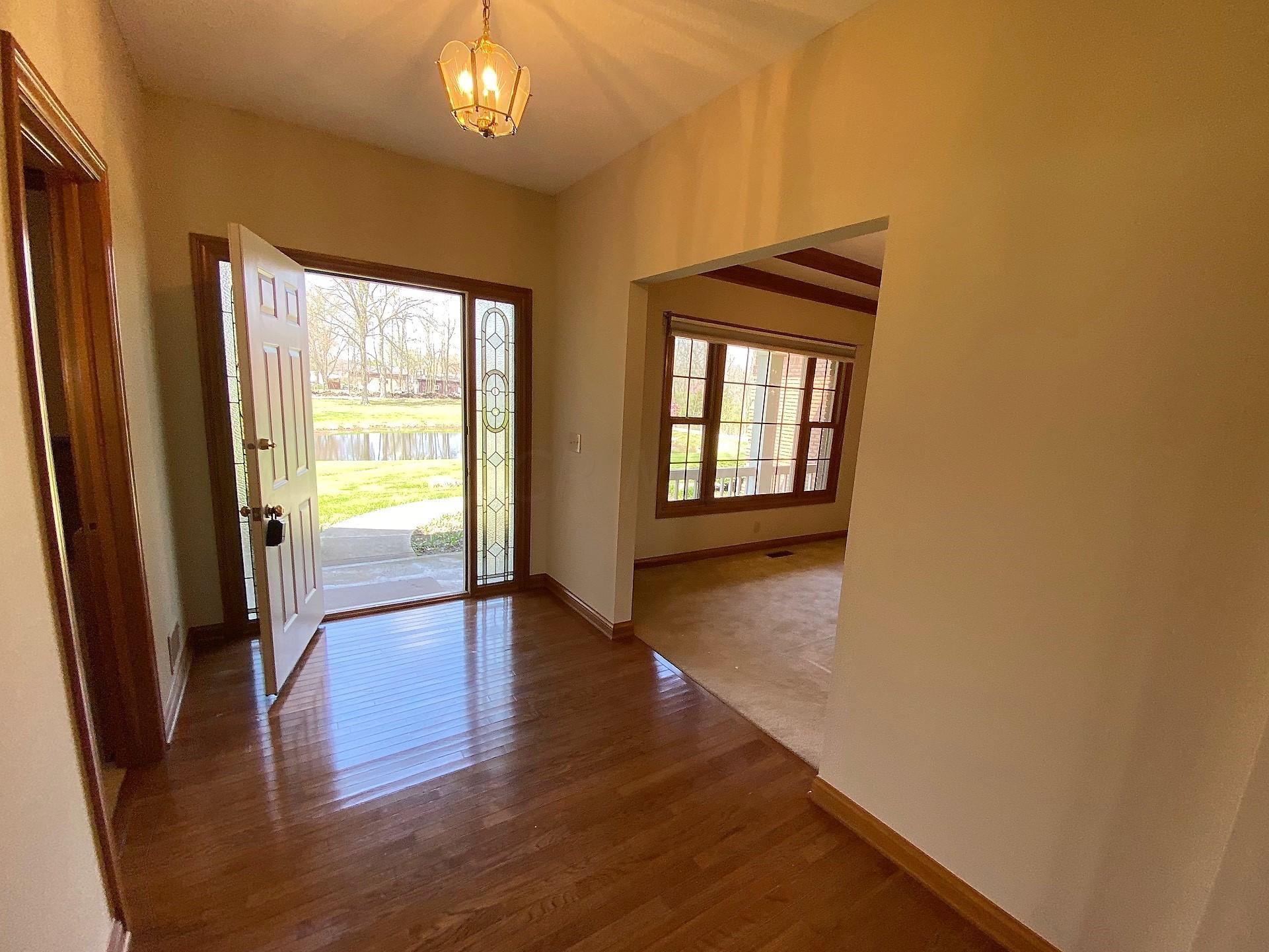 6890 Lewis Center Road Galena, OH 43021 - Photo 6 of 31 Gallery Image 6