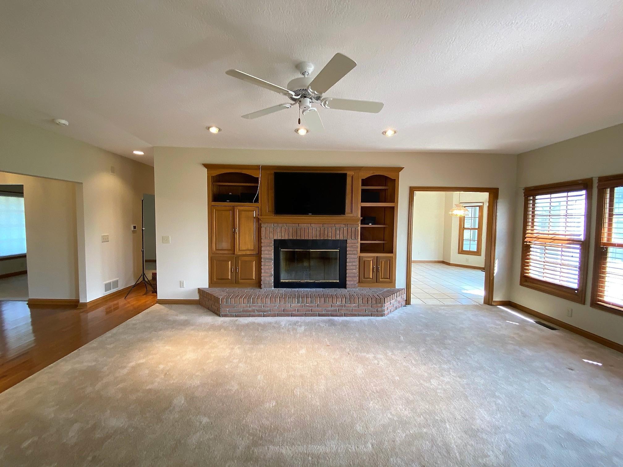 6890 Lewis Center Road Galena, OH 43021 - Photo 7 of 31 Gallery Image 7