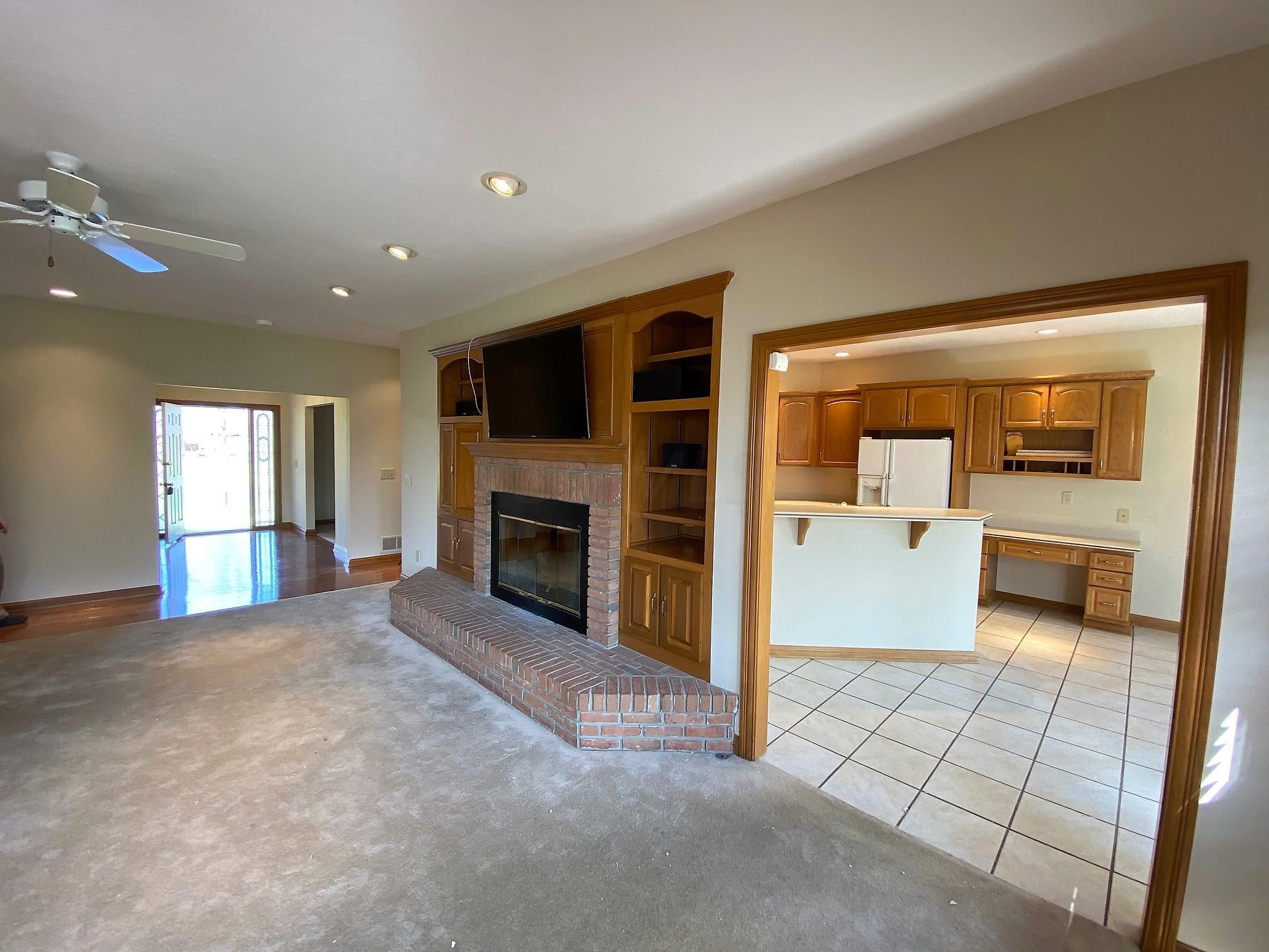 6890 Lewis Center Road Galena, OH 43021 - Photo 8 of 31 Gallery Image 8