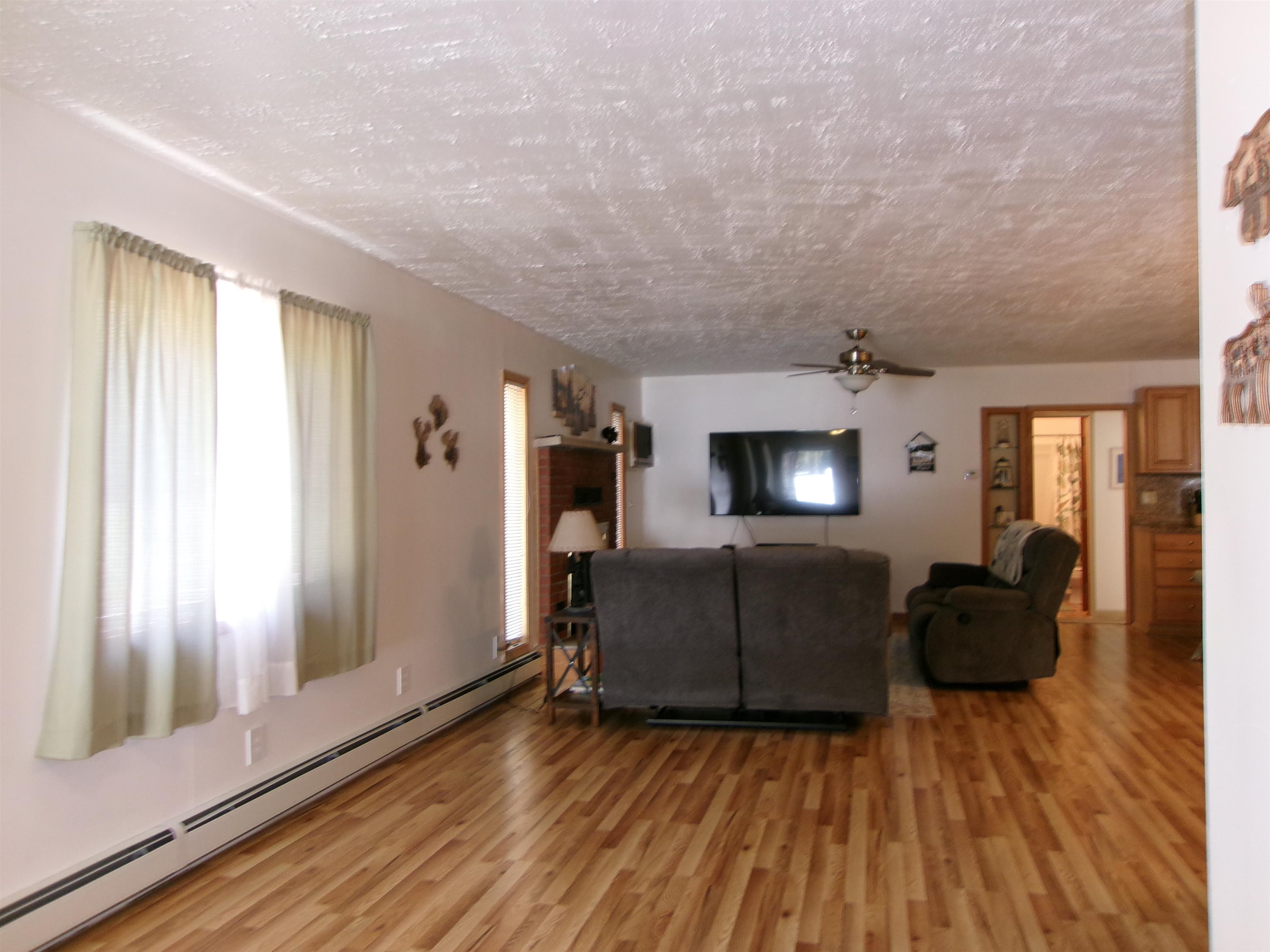 612 Pine Street Harrison, MI 48625 - Photo 3 of 57