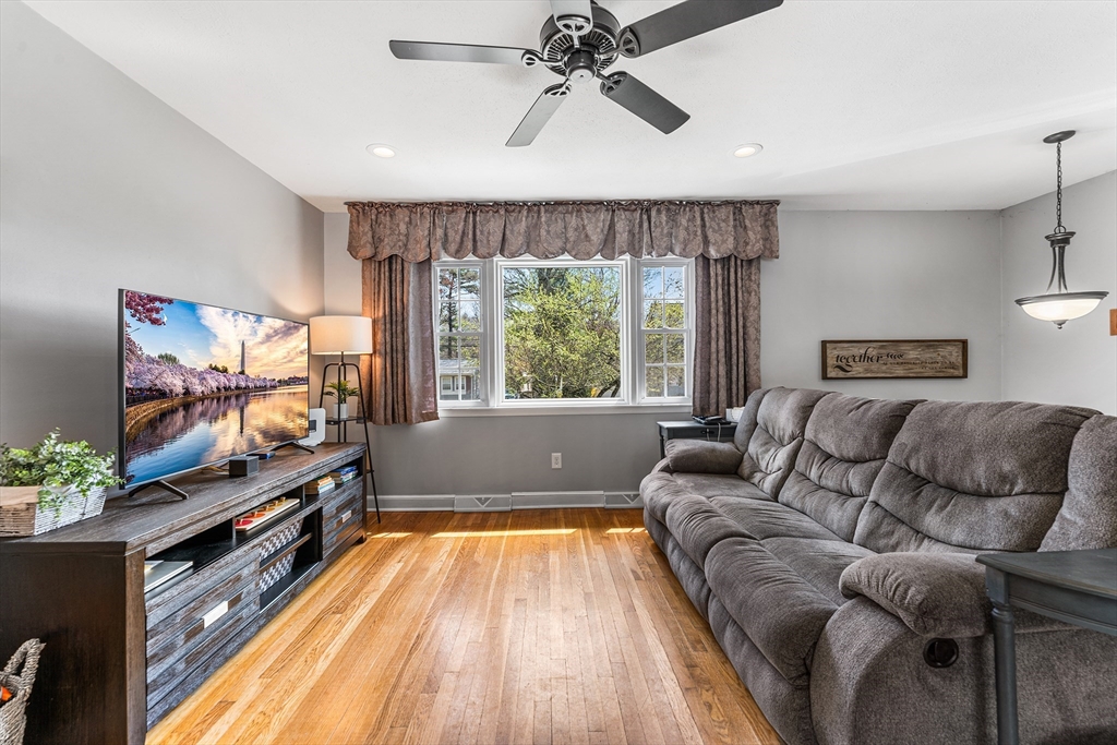 24 Priscilla Road Hopkinton, MA 01748 - Photo 8 of 42