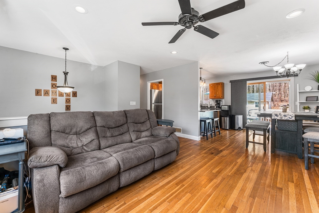 24 Priscilla Road Hopkinton, MA 01748 - Photo 10 of 42