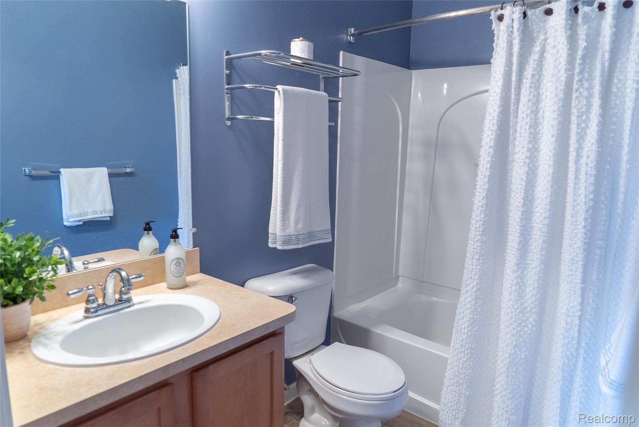 336 North Wixom Road Wixom, MI 48393 - Photo 33 of 49 DSC06669.jpg