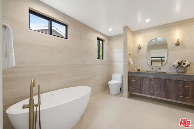 $2,395,000 | 13949 Cumpston Street, Sherman Oaks, CA 91401