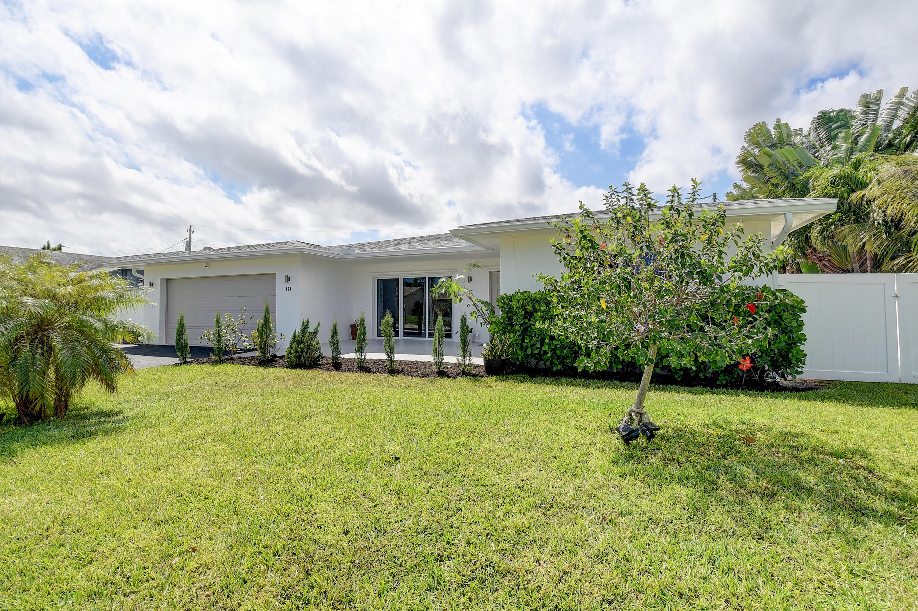 124 Orchard Ridge Lane Boca Raton, FL 33431 - Photo 2 of 41 03_dsc_4523_4_5_6_7