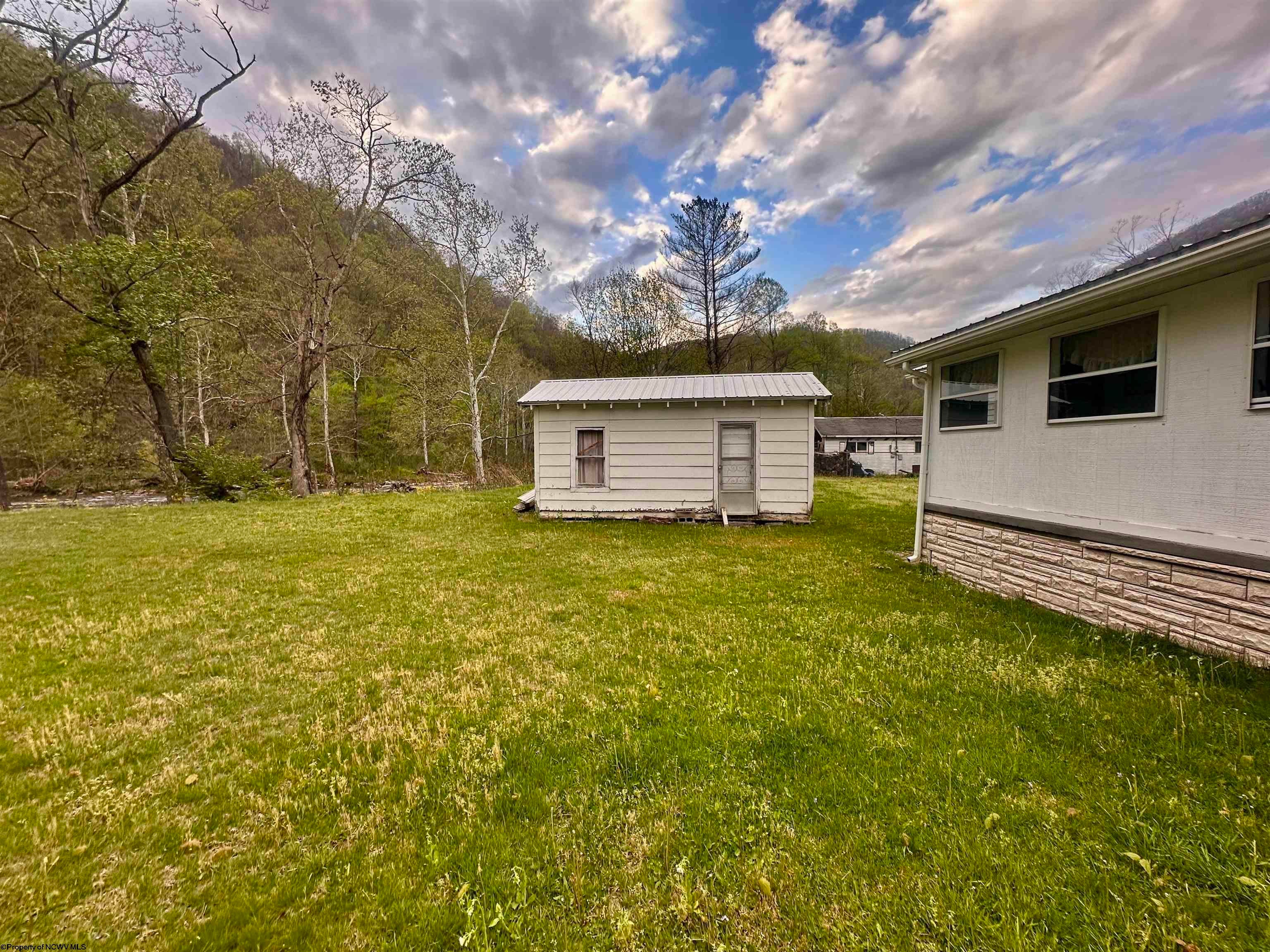 301 Elk River Road Webster Springs, WV 26288 - Photo 21 of 39 Gallery Image 21