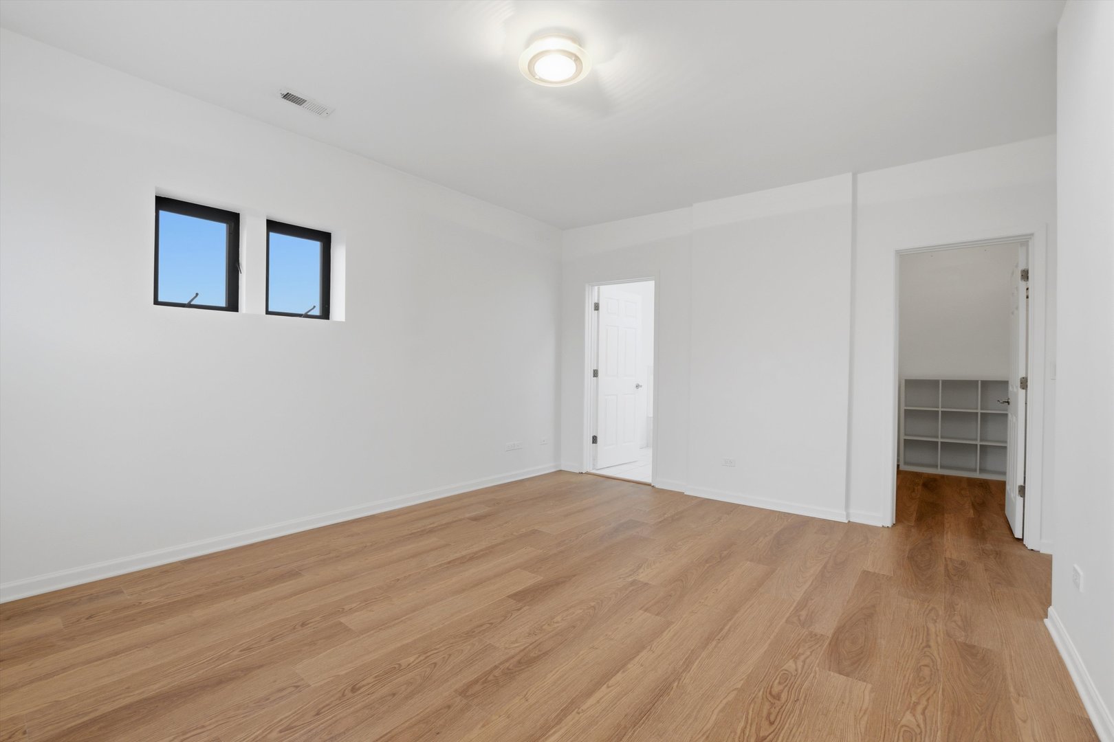 7308 South Ridgeland Avenue, Unit 3N Chicago, IL 60649 - Photo 15 of 21