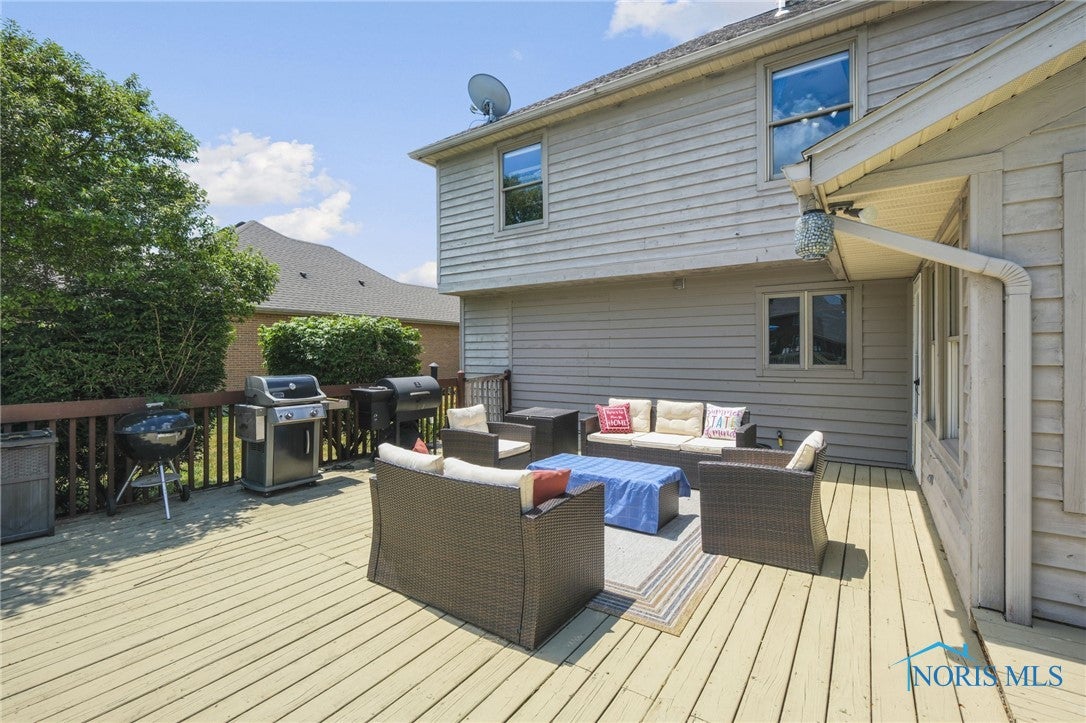 401 Fox Run Road Findlay, OH 45840 - Photo 39 of 48 Deck