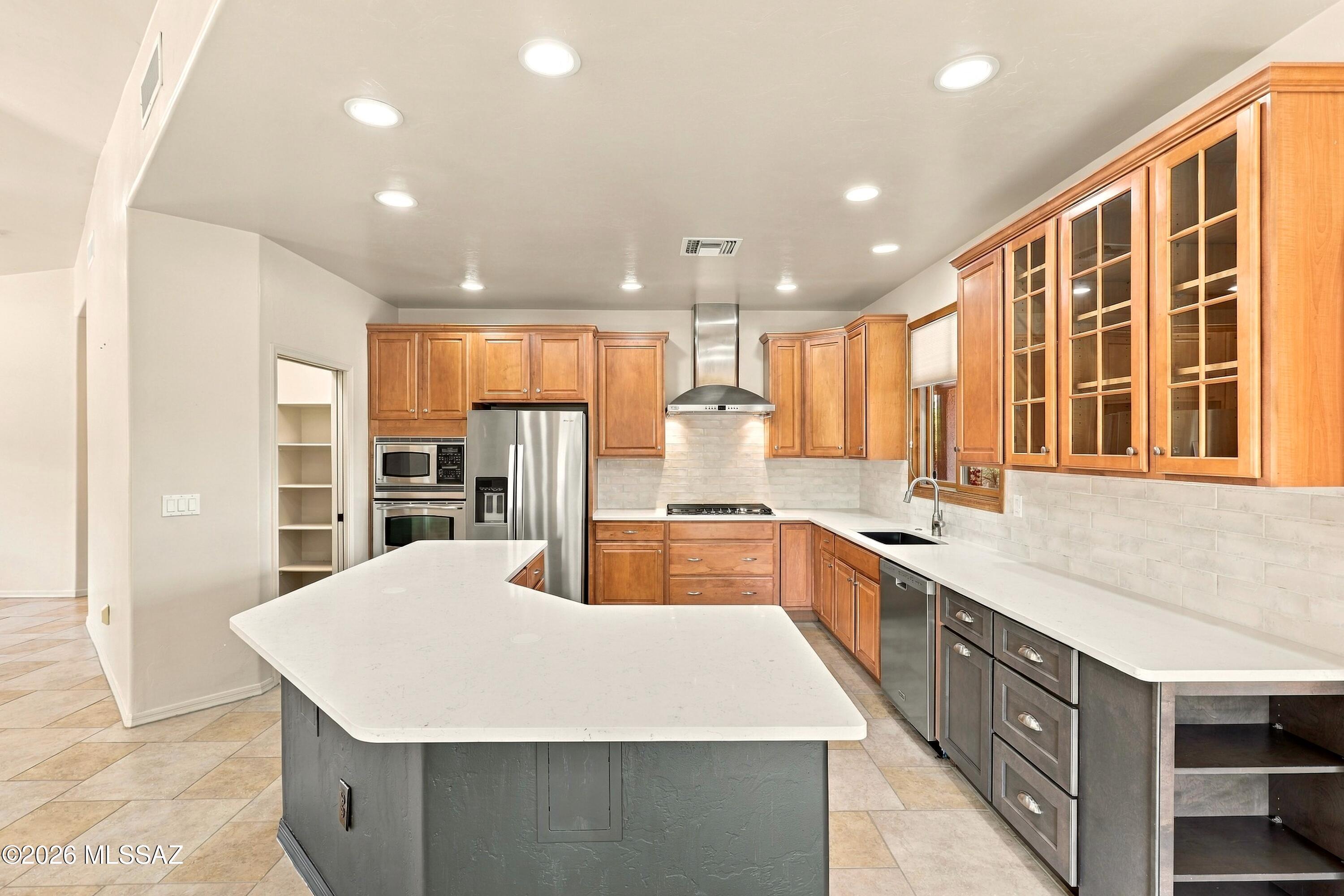 QUARTZ COUNTERS and TONS OF STORAGE