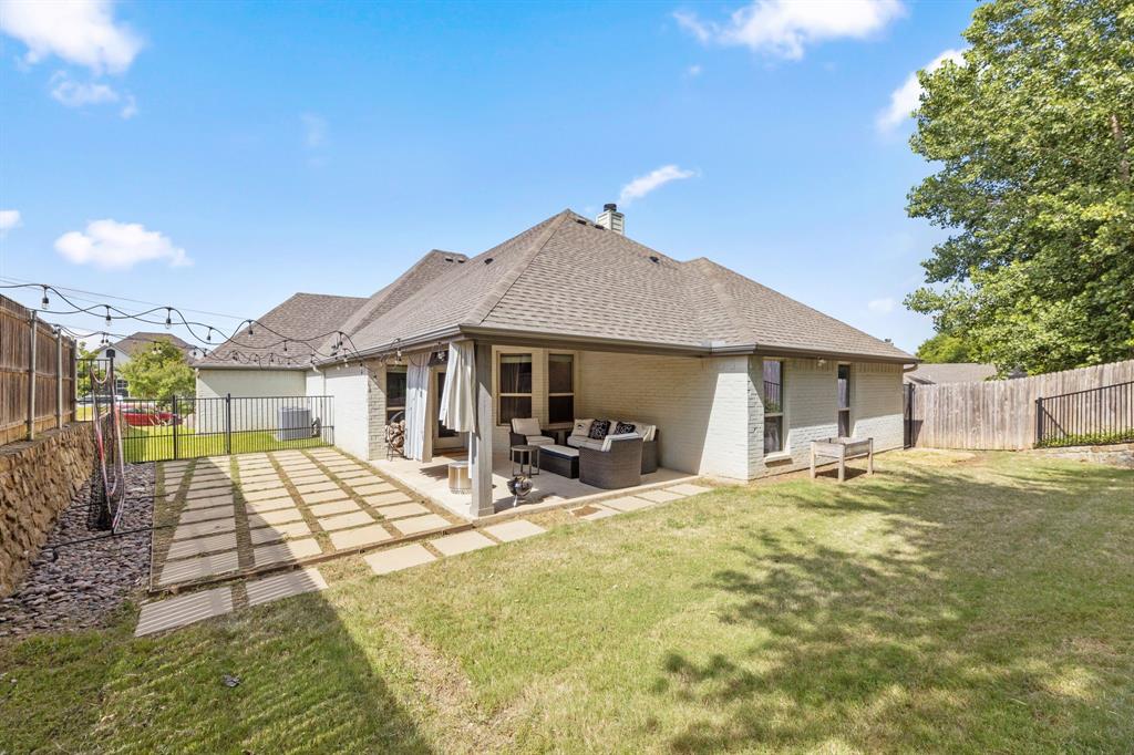 505 Inwood Street Benbrook, TX 76126 - Photo 36 of 39