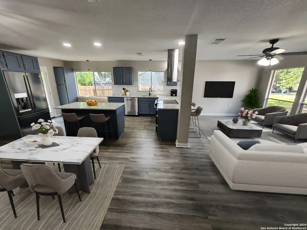 $1,750 | 5702 Valley Forge Avenue, San Antonio, TX 78233