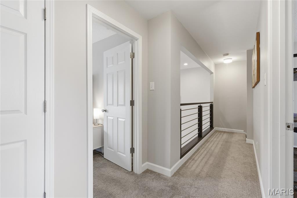 957 North Spoede Road Creve Coeur, MO 63146 - Photo 13 of 30