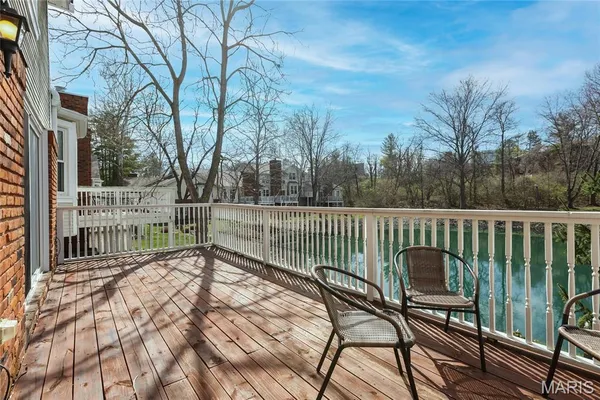 $534,900 | 957 North Spoede Road, Creve Coeur, MO 63146