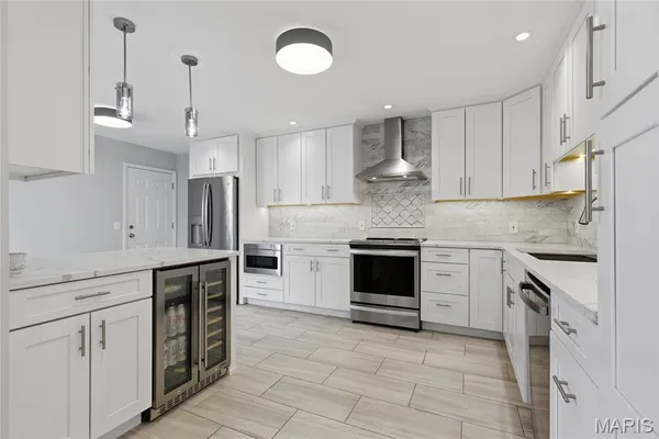 $534,900 | 957 North Spoede Road, Creve Coeur, MO 63146