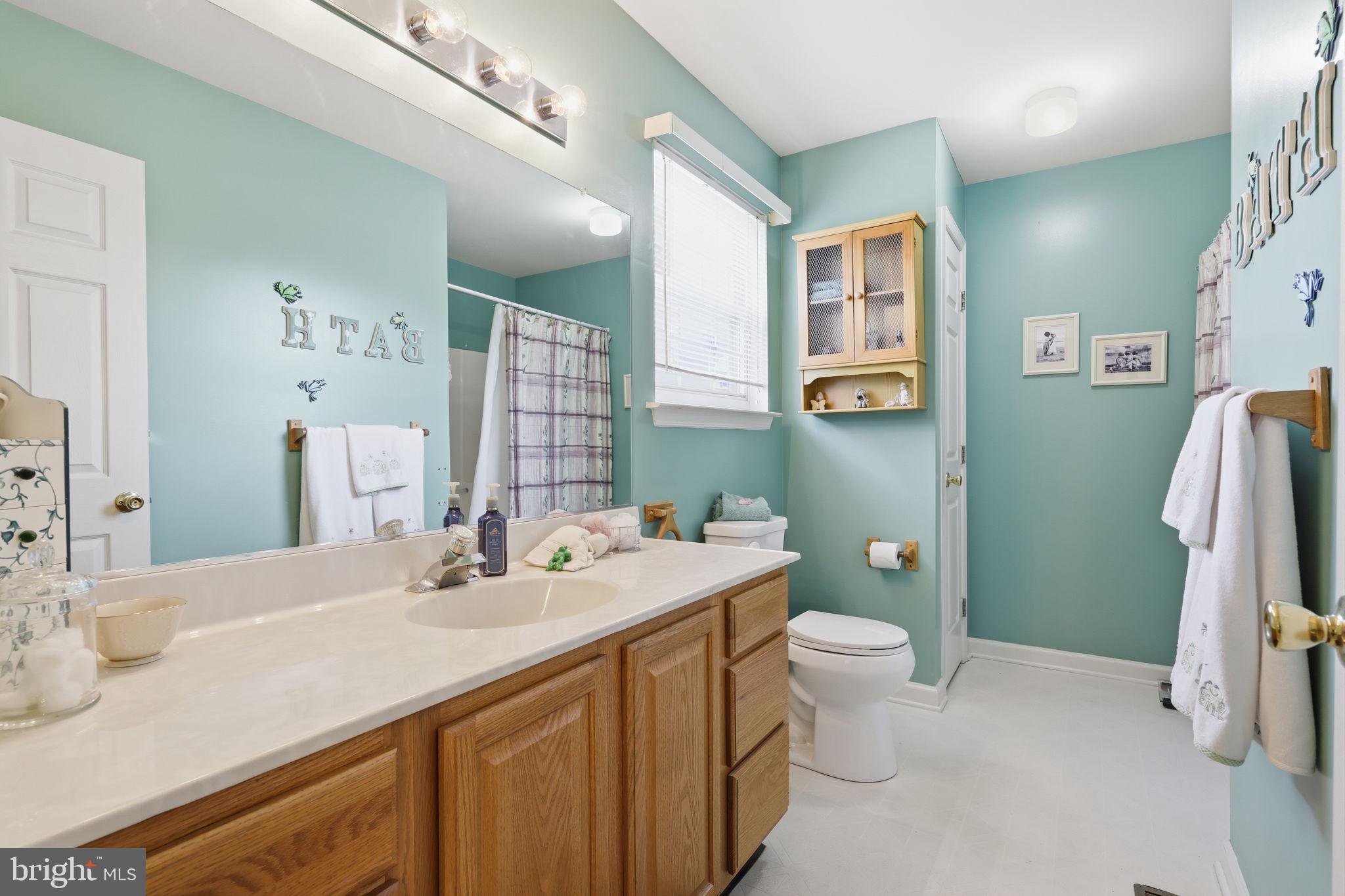 2 Freedom Way Upper Chichester, PA 19061 - Photo 18 of 42