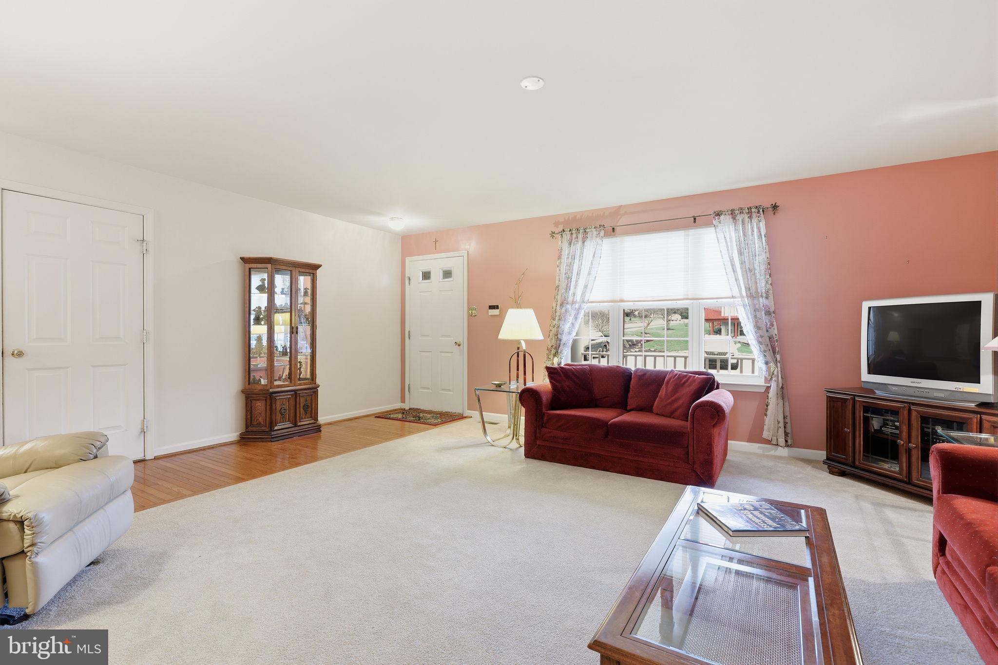 2 Freedom Way Upper Chichester, PA 19061 - Photo 6 of 42