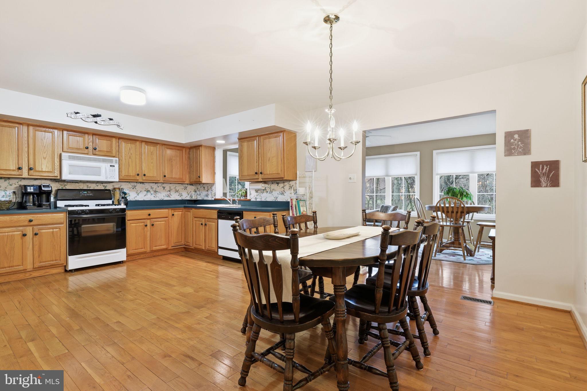 2 Freedom Way Upper Chichester, PA 19061 - Photo 8 of 42