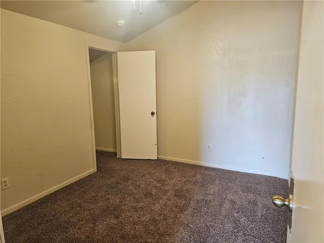 $2,300 | 2011 Pecan Drive, Portland, TX 78374