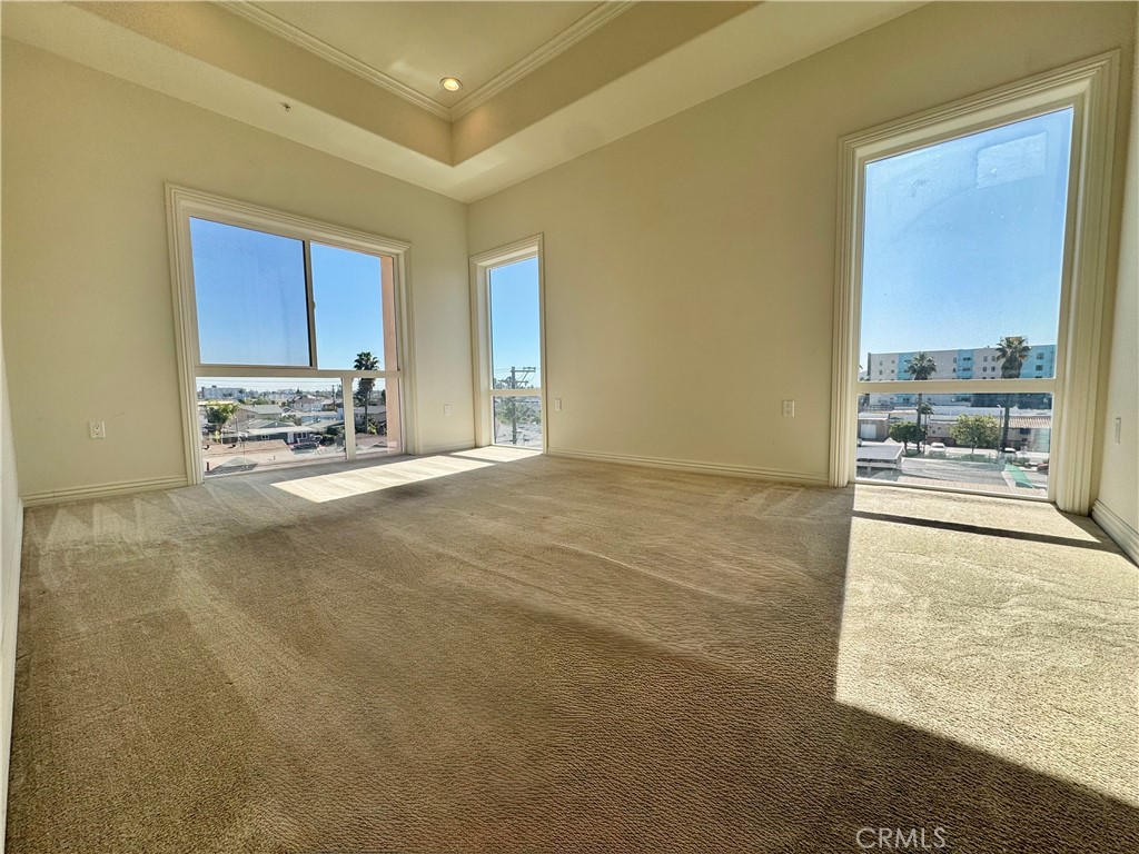 1598 Long Beach Long Beach, CA 90813 - Photo 2 of 6 a view of an empty room with a window