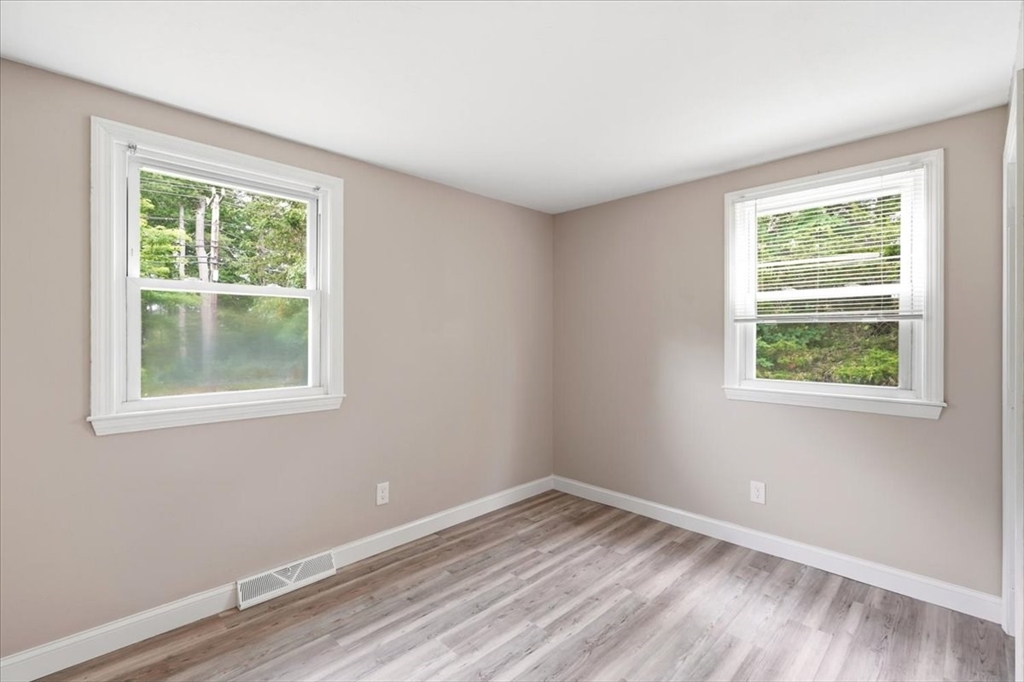 173 Bourne Road Plymouth, MA 02360 - Photo 21 of 34