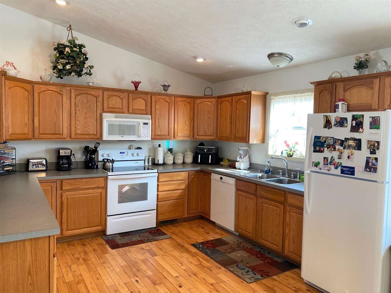 8875 South Morrice Road Morrice, MI 48857 - Photo 5 of 14 50067114-4.JPG
