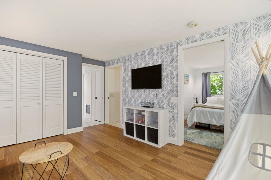7 Friar Tuck Road Warwick, RI 02886 - Photo 34 of 49