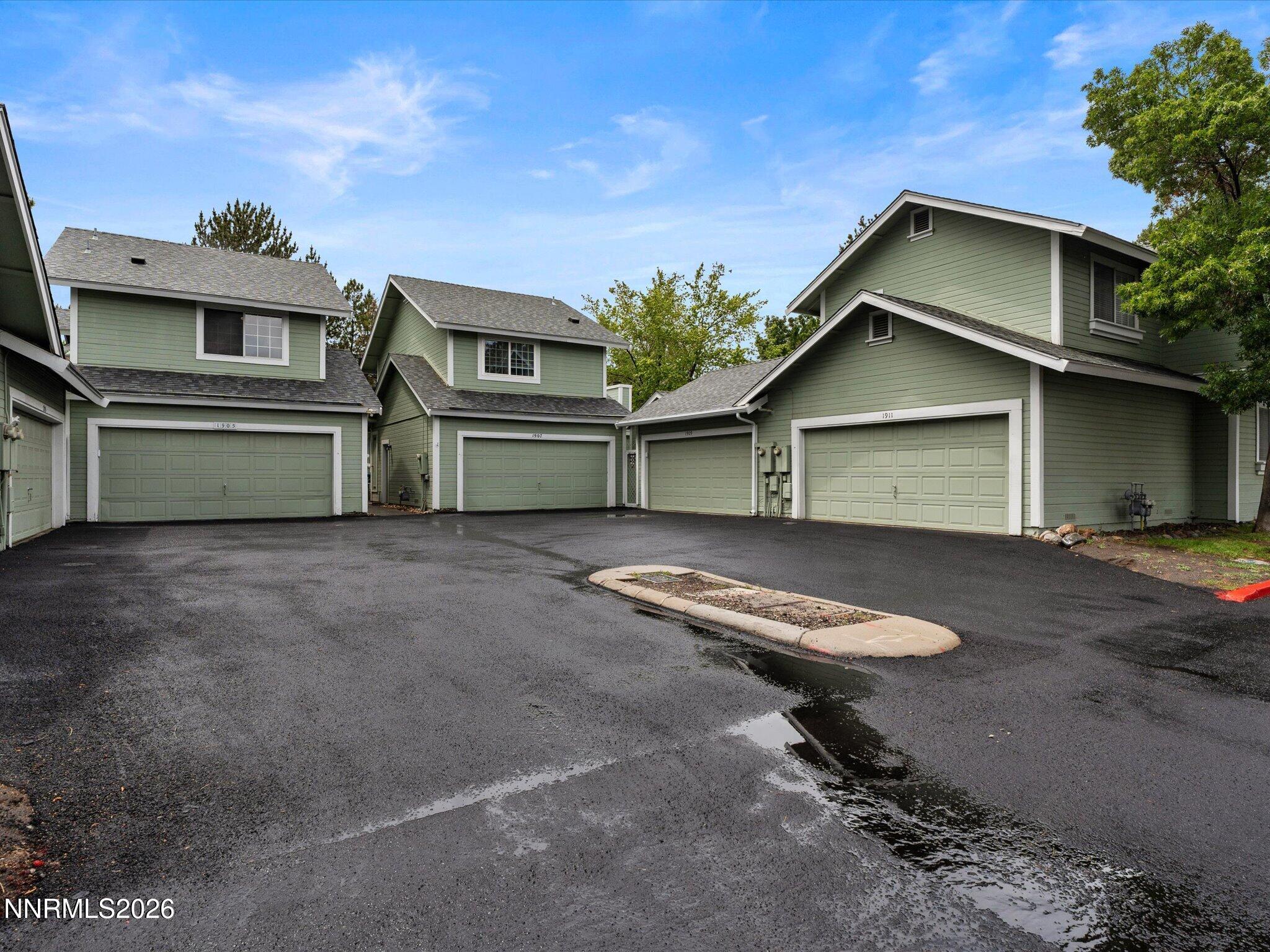 1905 East Minaret Circle Reno, NV 89523 - Photo 4 of 45 04-1905 E Minaret Cir-103
