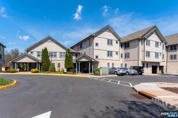 $315,000 | 81 Park Edge, Unit 2K, Berkeley Heights, NJ 07922