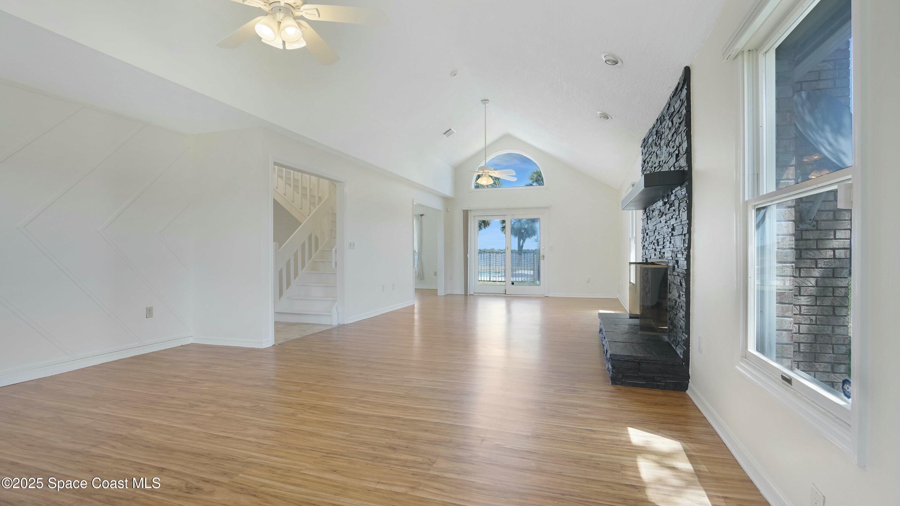 5705 Highway 1 Rockledge, FL 32955 - Photo 20 of 47 Living Room View 2