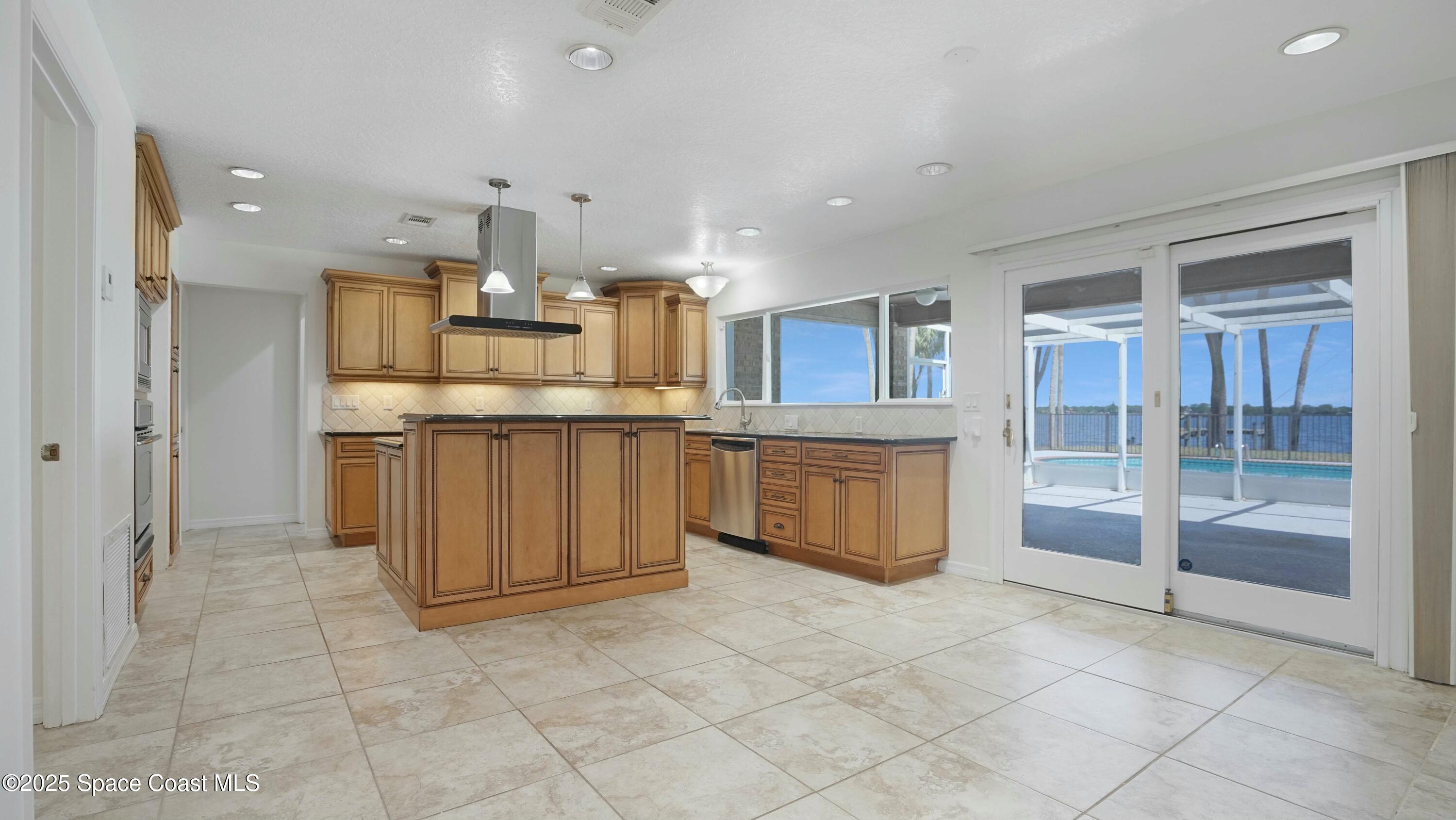 5705 Highway 1 Rockledge, FL 32955 - Photo 23 of 47 Kitchen 1