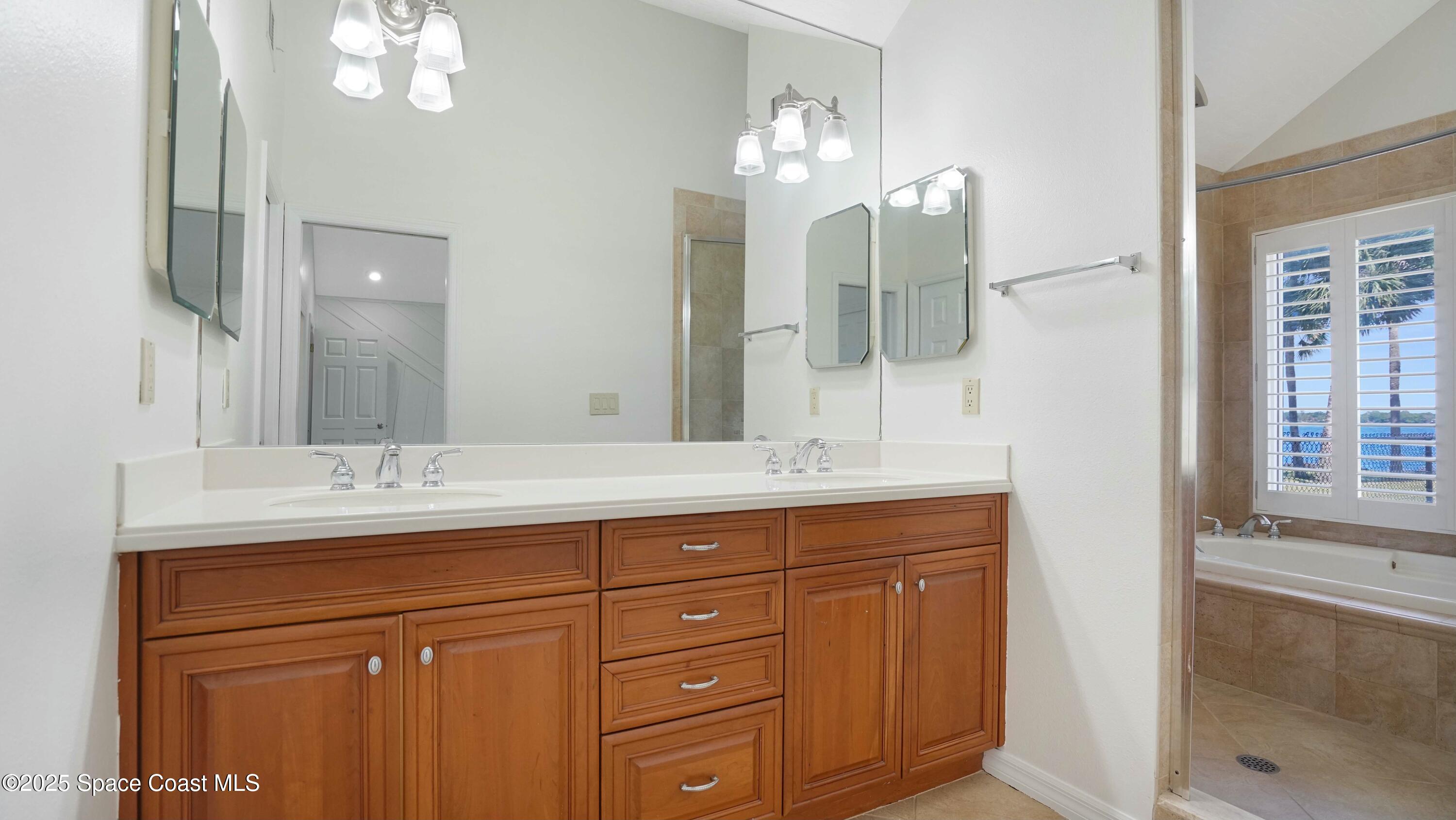 5705 Highway 1 Rockledge, FL 32955 - Photo 31 of 47 Primary Bathroom 1