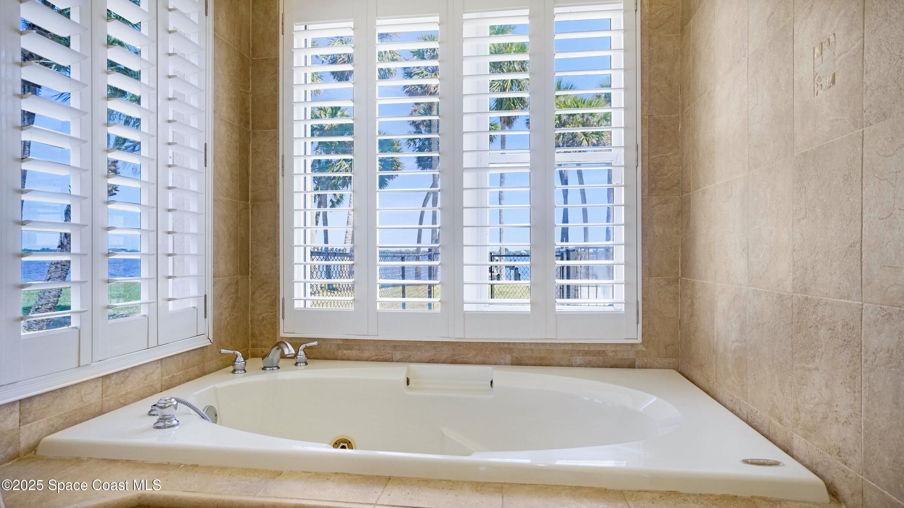 5705 Highway 1 Rockledge, FL 32955 - Photo 32 of 47 Primary Bath 2