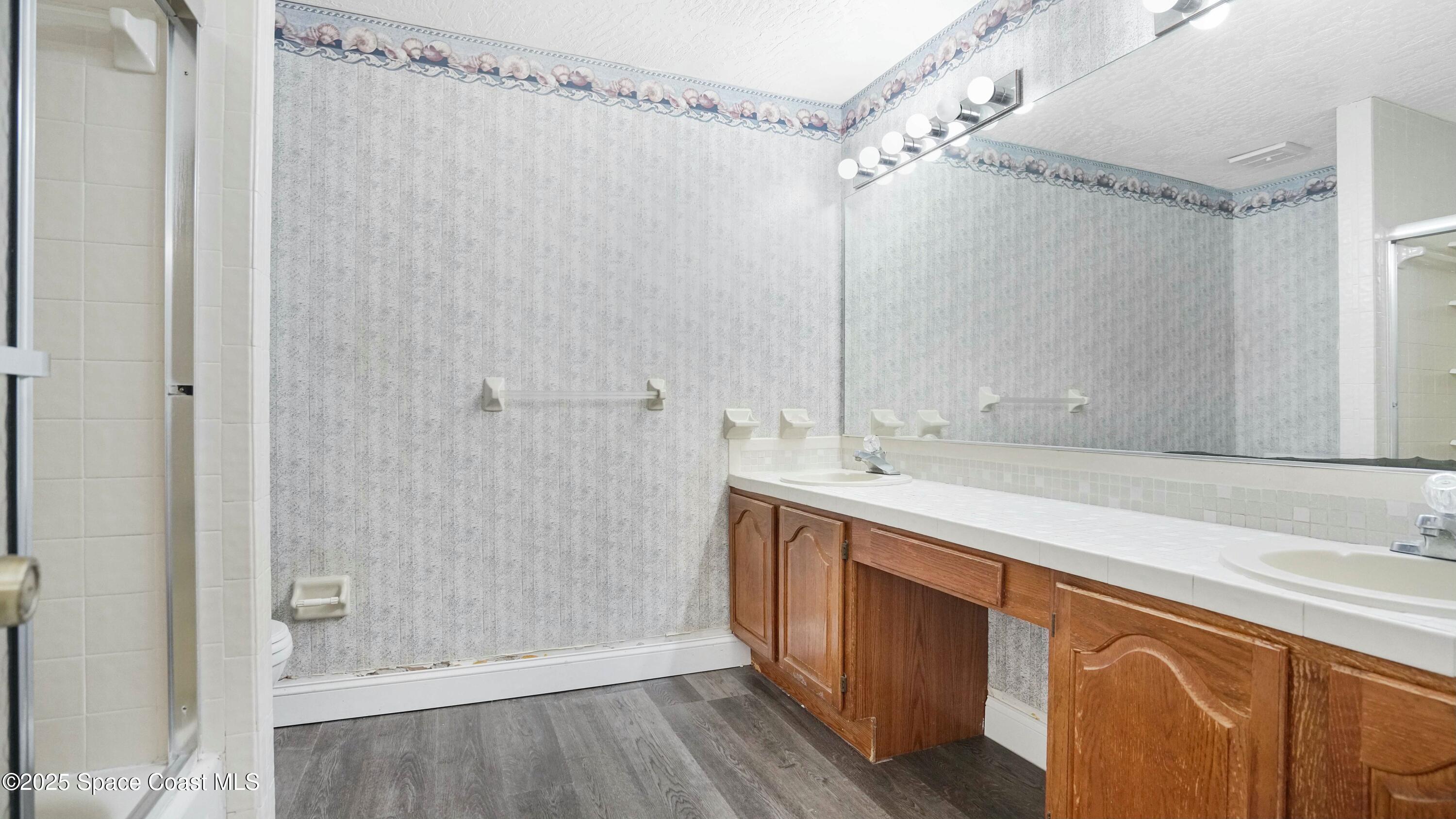 5705 Highway 1 Rockledge, FL 32955 - Photo 37 of 47 Full Bathroom 2