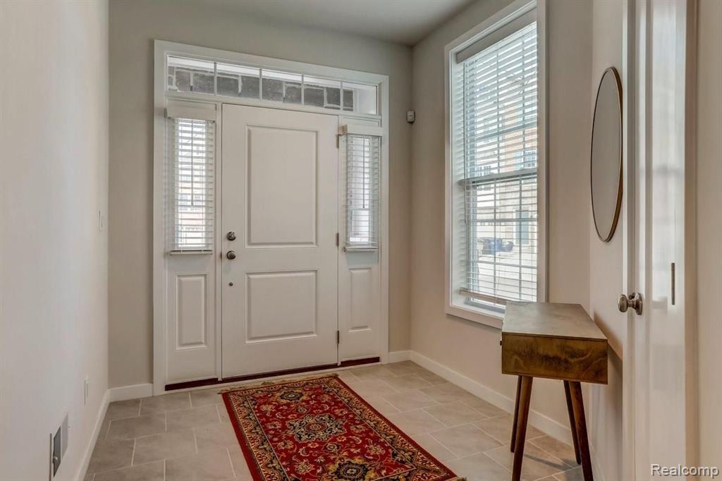 2841 Hardwick Road Ann Arbor, MI 48105 - Photo 3 of 43