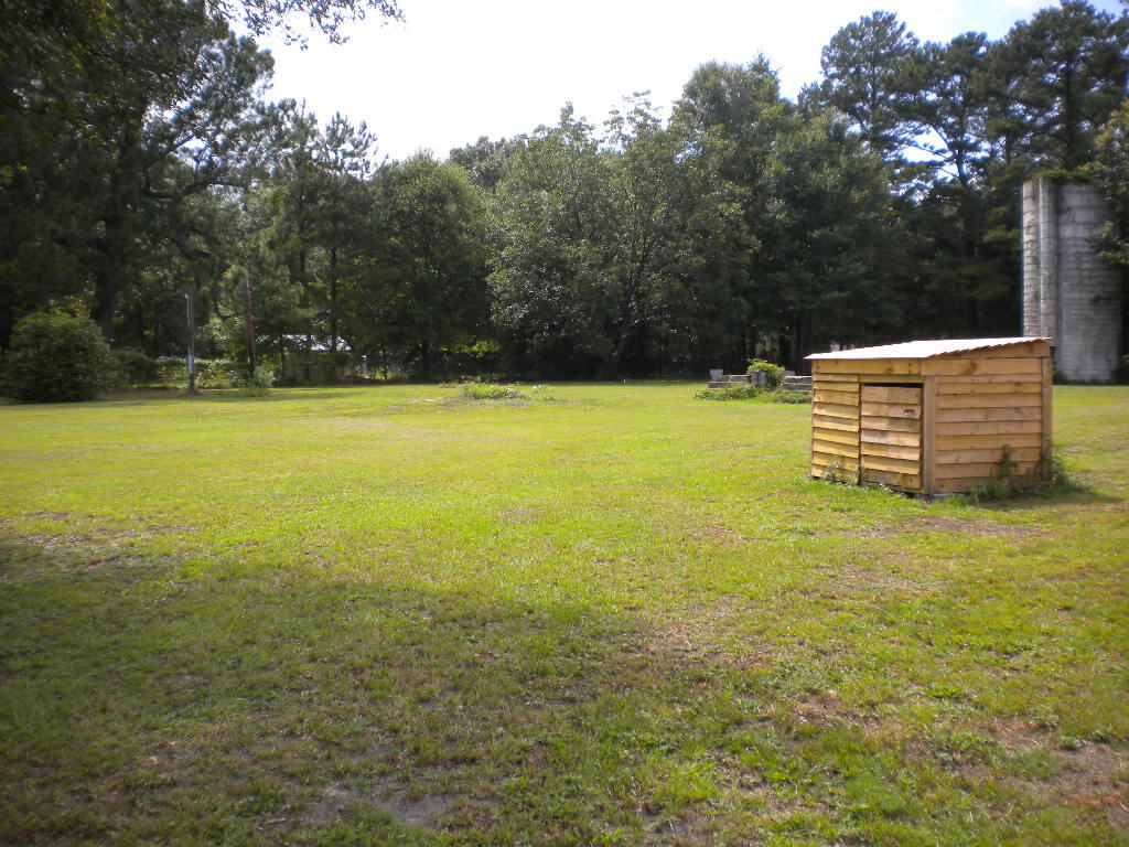 340 Ridge Road Ridgeville, SC 29472 - Photo 14 of 18 well pump house