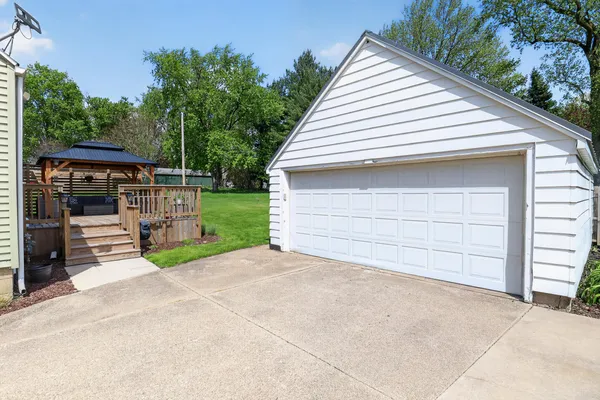 $300,000 | 312 South Cleveland Street, Galien, MI 49113