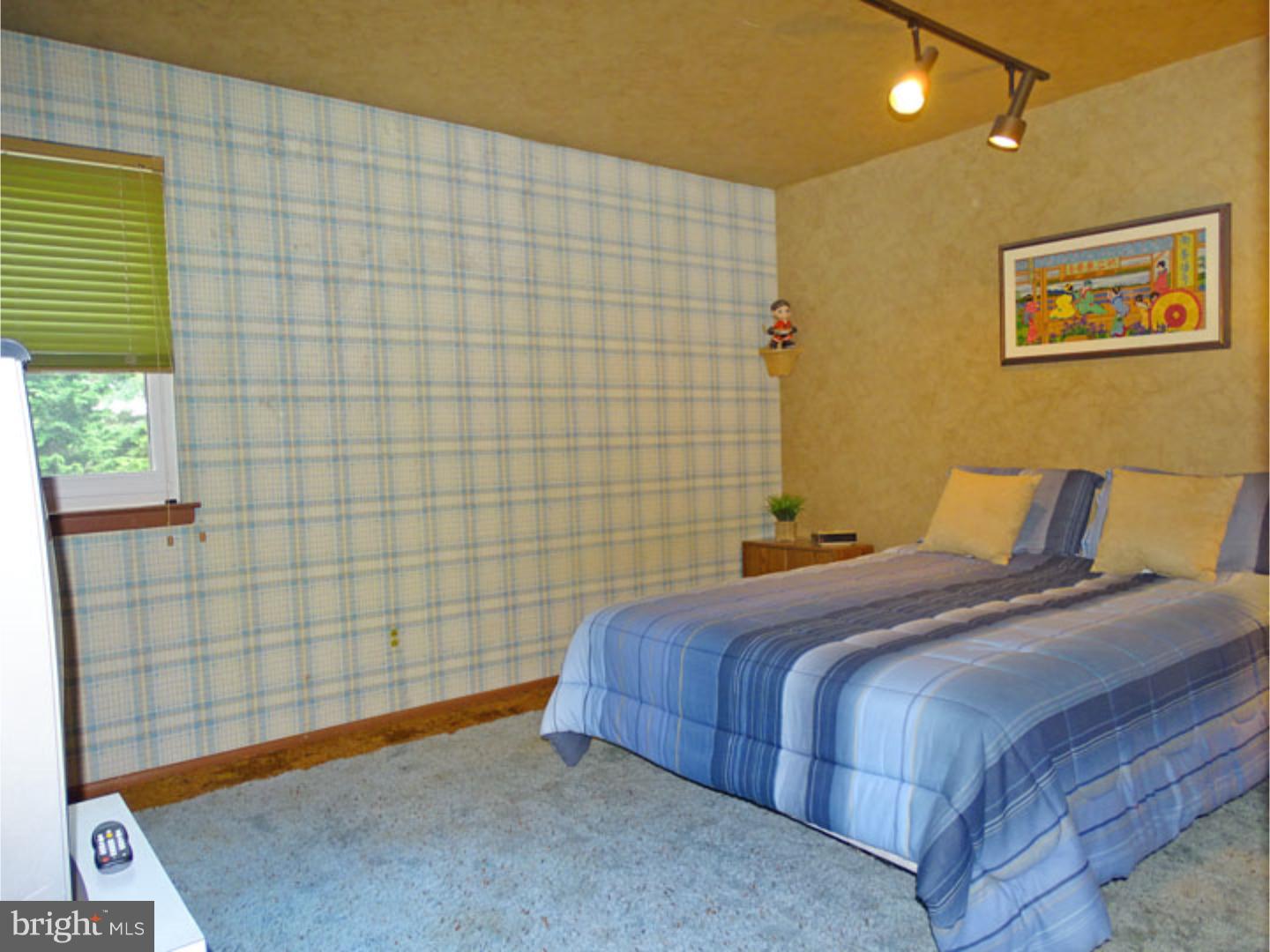 764 Stephen Road Warminster, PA 18974 - Photo 16 of 24 Bedroom 2