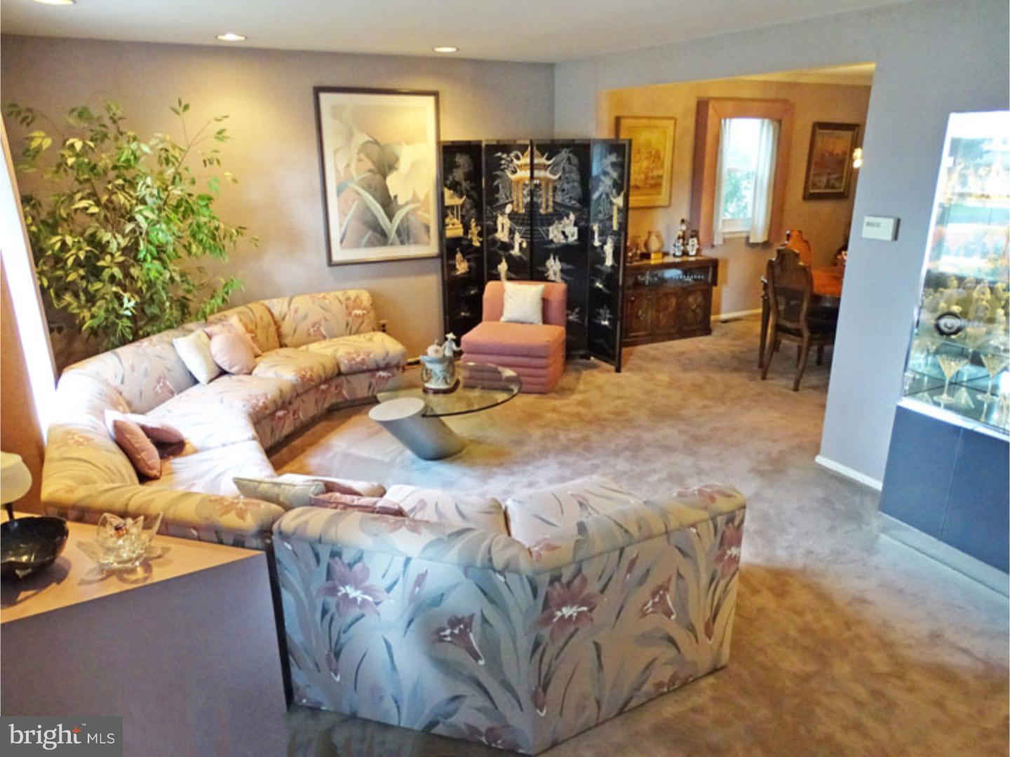764 Stephen Road Warminster, PA 18974 - Photo 4 of 24 Gallery Image 4
