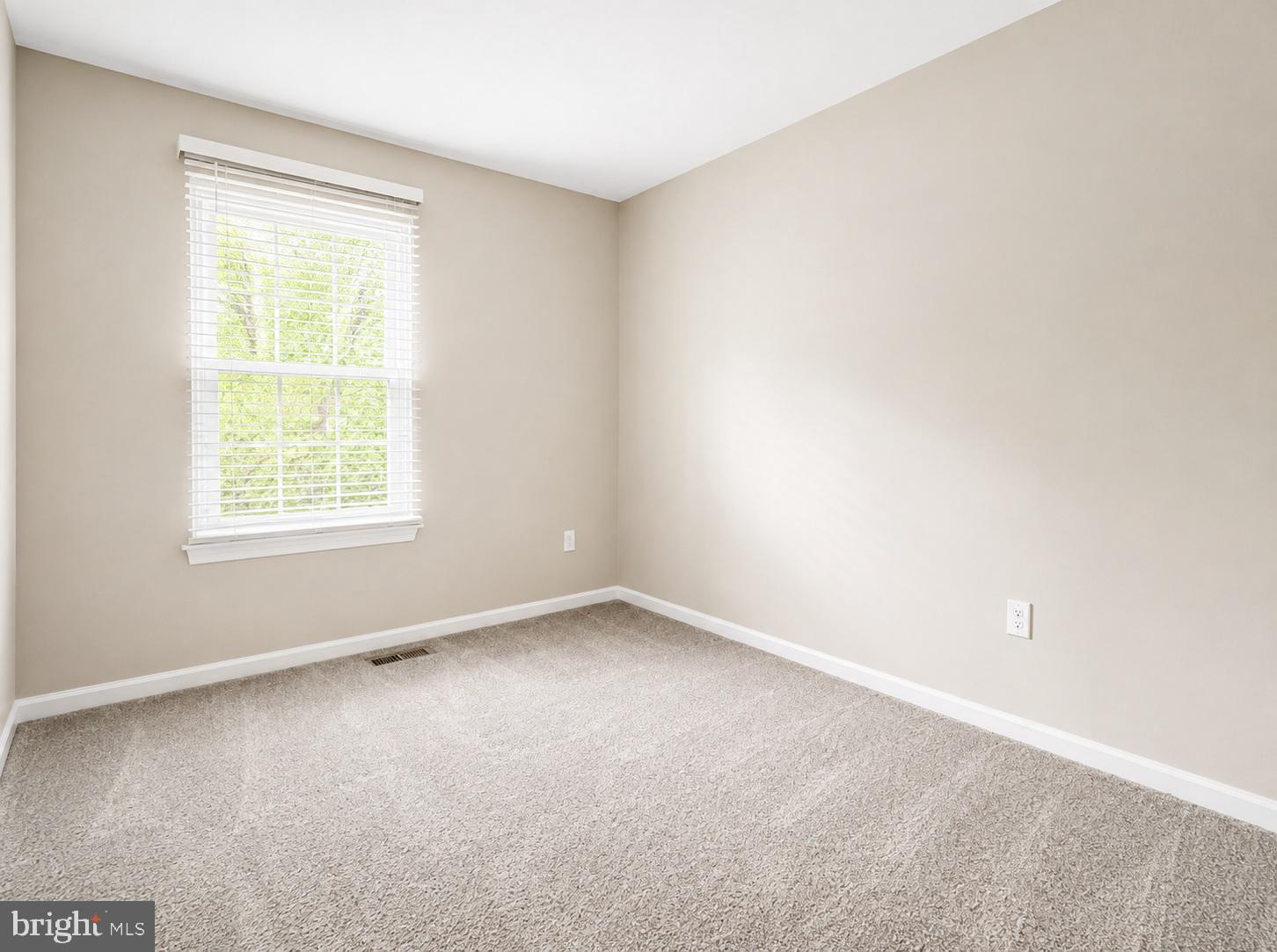 6556 Ridgeborne Drive Baltimore, MD 21237 - Photo 12 of 18